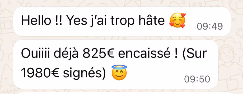 Two WhatsApp messages in French expressing excitement and mentioning 825 euros collected out of 1980 euros signed, with emojis.